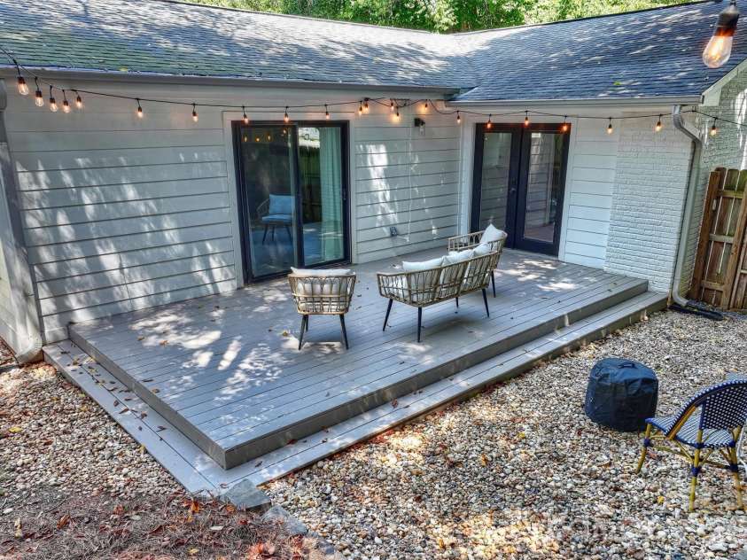 614 Cooper Drive, Charlotte, NC 28210.  MLS# CAR4421270, YatesRealty ID 50229. 