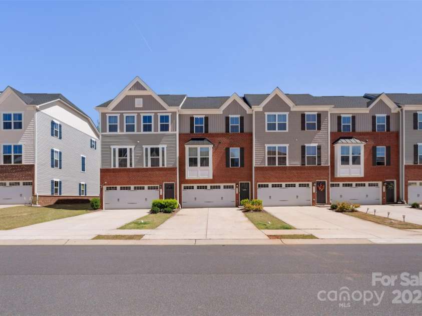 2619 Grantham Place Drive, Fort Mill, SC 29715.  MLS# CAR4241716, YatesRealty ID 5023. 
