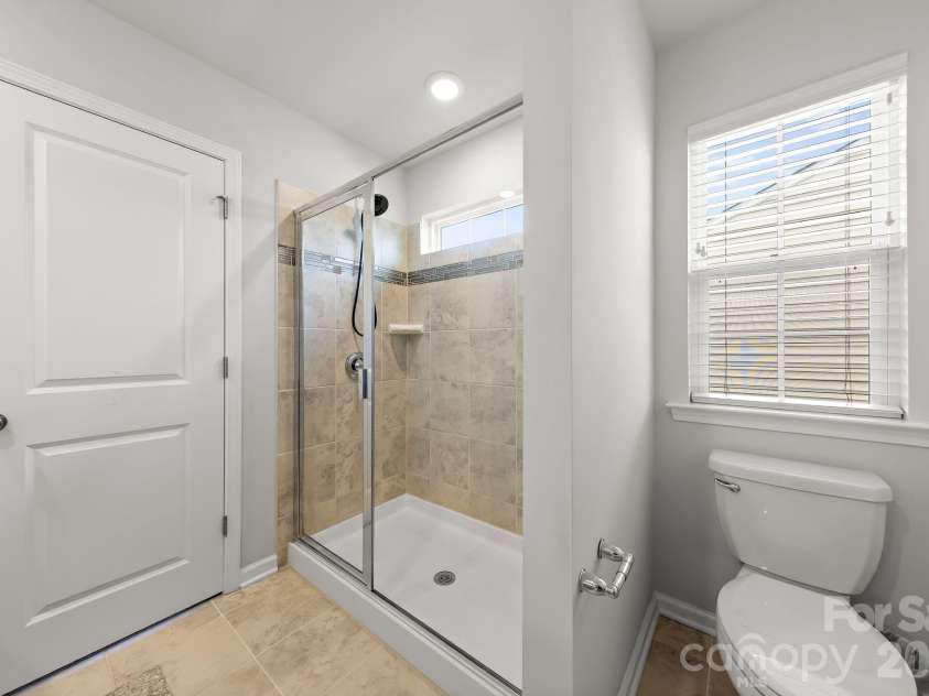 12866 Canterbury Castle Drive, Charlotte, NC 28273.  MLS# CAR4422409, YatesRealty ID 50230. 