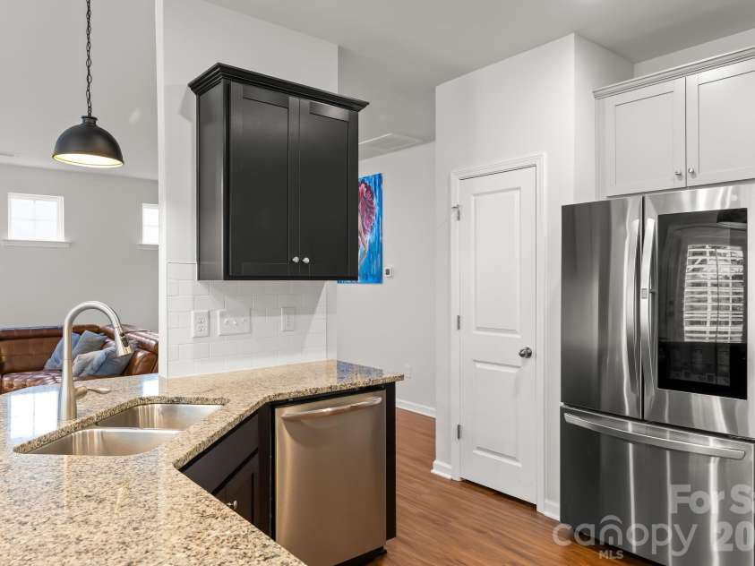 12866 Canterbury Castle Drive, Charlotte, NC 28273.  MLS# CAR4422409, YatesRealty ID 50230. 