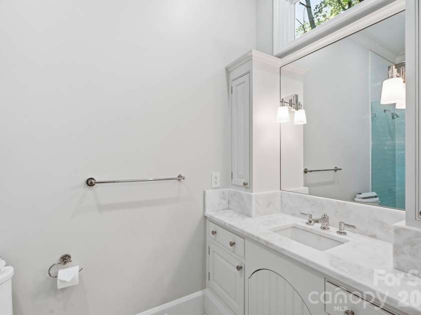 4935 Piper Glen Drive, Charlotte, NC 28277.  MLS# CAR4417879, YatesRealty ID 50231. 