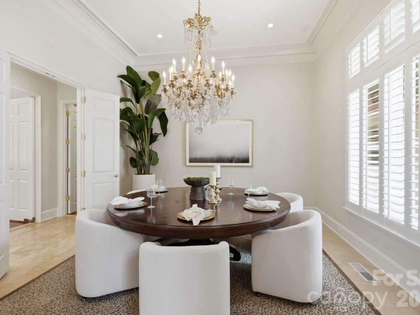 4935 Piper Glen Drive, Charlotte, NC 28277.  MLS# CAR4417879, YatesRealty ID 50231. Dining Room