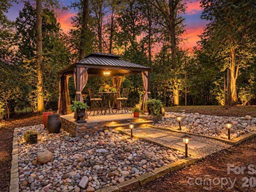 4935 Piper Glen Drive, Charlotte, NC 28277.  MLS# CAR4417879, YatesRealty ID 50231. Gazebo