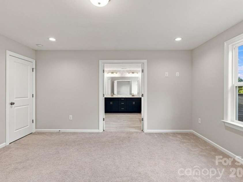 2108 Sabra Street, Gastonia, NC 28054.  MLS# CAR4422842, YatesRealty ID 50232. 