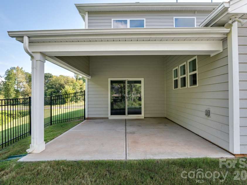 2108 Sabra Street, Gastonia, NC 28054.  MLS# CAR4422842, YatesRealty ID 50232. 