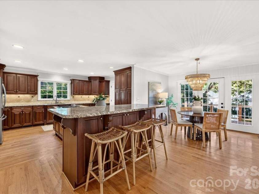 5400 Mcalpine Farm Road, Charlotte, NC 28226.  MLS# CAR4422846, YatesRealty ID 50235. 