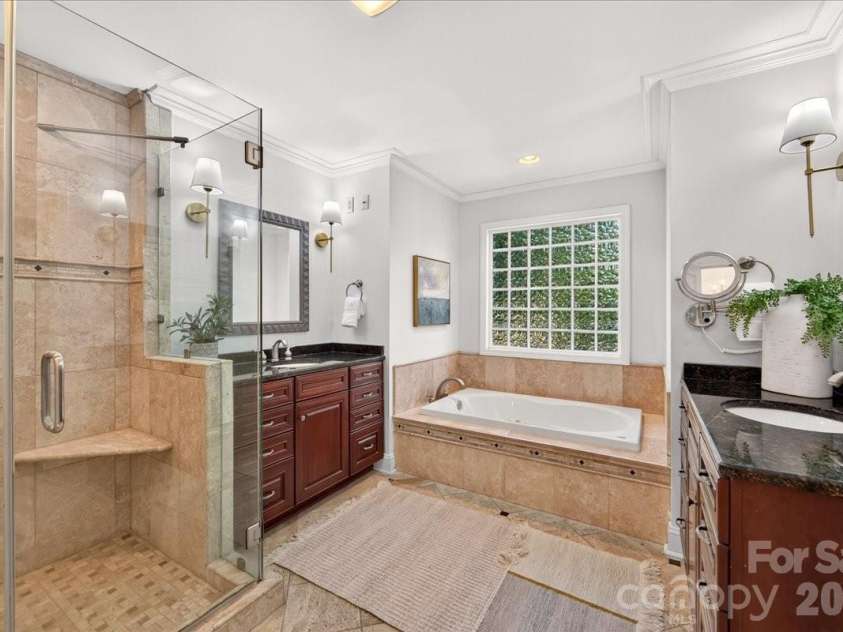 5400 Mcalpine Farm Road, Charlotte, NC 28226.  MLS# CAR4422846, YatesRealty ID 50235. 