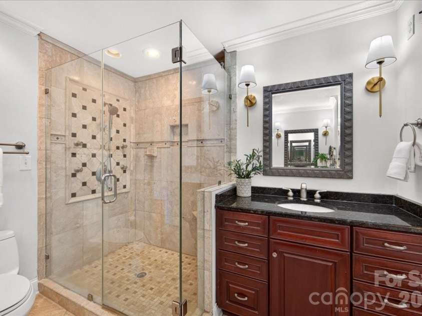 5400 Mcalpine Farm Road, Charlotte, NC 28226.  MLS# CAR4422846, YatesRealty ID 50235. 