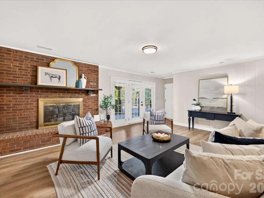 5400 Mcalpine Farm Road, Charlotte, NC 28226.  MLS# CAR4422846, YatesRealty ID 50235. 
