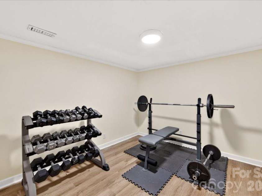 5400 Mcalpine Farm Road, Charlotte, NC 28226.  MLS# CAR4422846, YatesRealty ID 50235. 