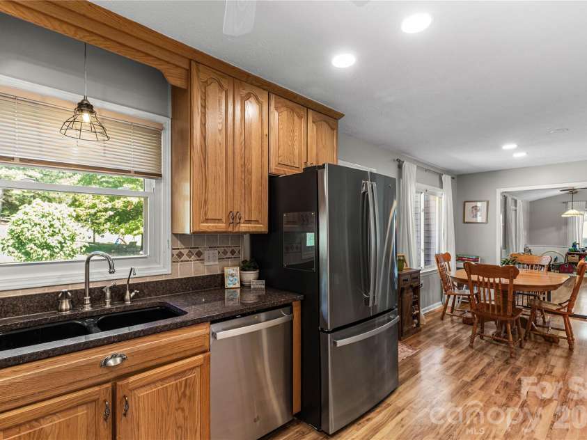 1009 Hollow Road, Chester, SC 29706.  MLS# CAR4422913, YatesRealty ID 50236. 