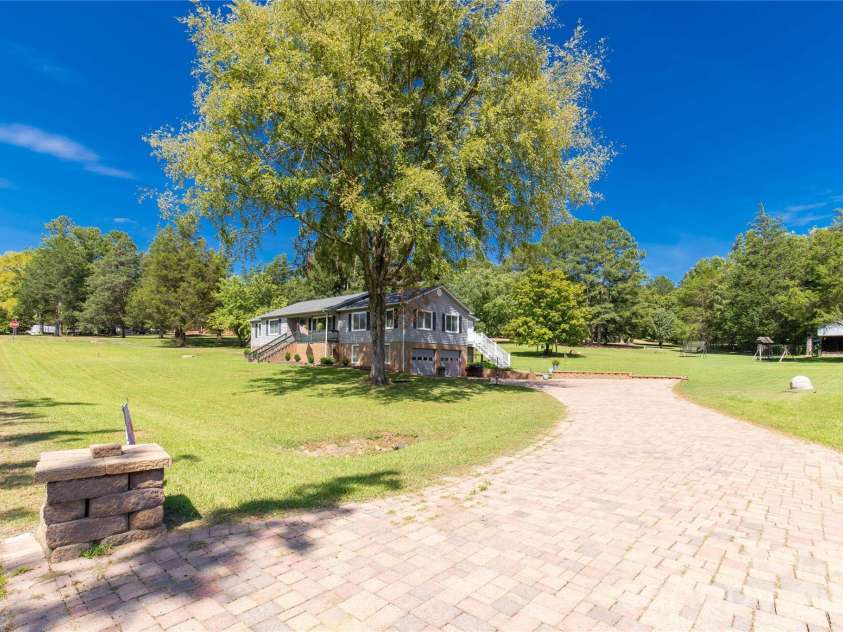 1009 Hollow Road, Chester, SC 29706.  MLS# CAR4422913, YatesRealty ID 50236. 