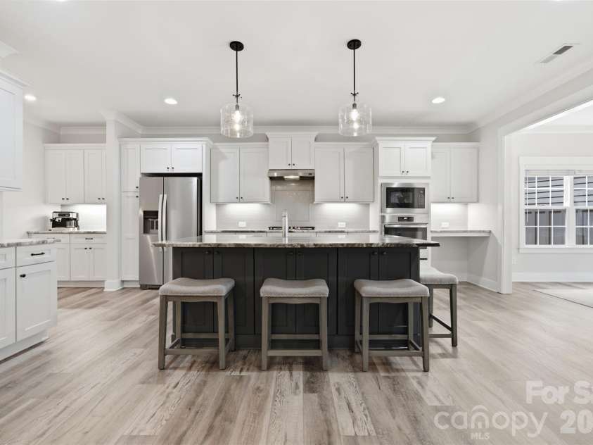 1525 Cranwell Drive, Mt Ulla, NC 28125.  MLS# CAR4422848, YatesRealty ID 50237. Kitchen