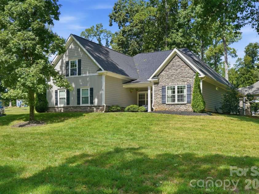 1525 Cranwell Drive, Mt Ulla, NC 28125.  MLS# CAR4422848, YatesRealty ID 50237. Welcome!