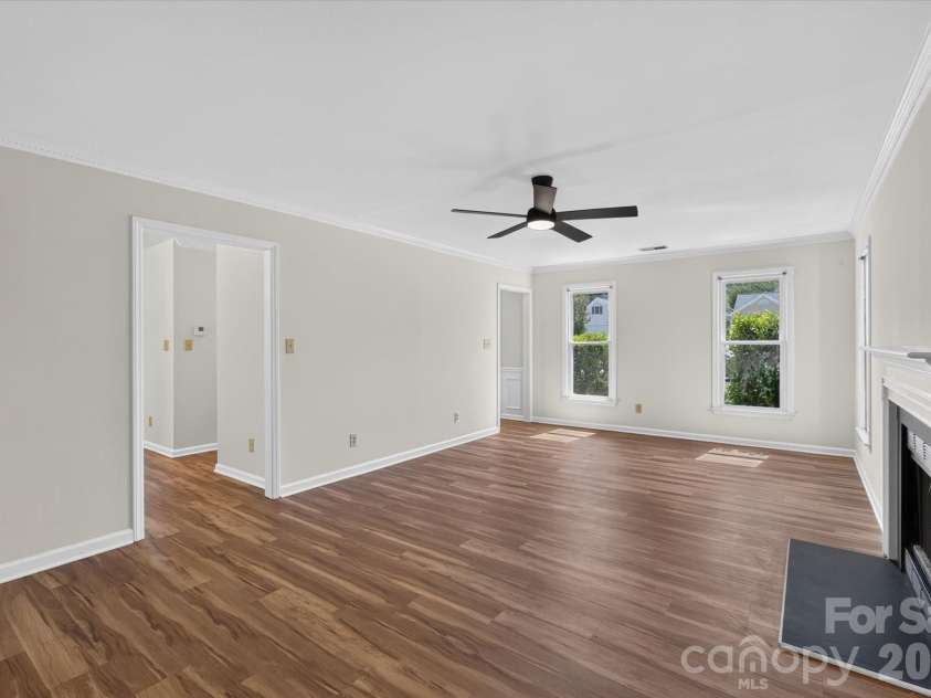 4509 Doves Nest Court, Matthews, NC 28105.  MLS# CAR4423003, YatesRealty ID 50238. 
