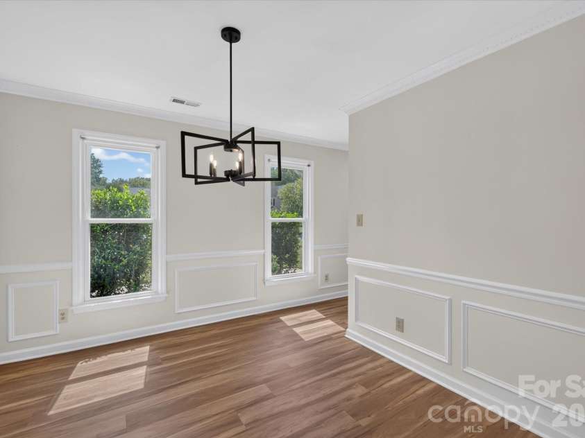 4509 Doves Nest Court, Matthews, NC 28105.  MLS# CAR4423003, YatesRealty ID 50238. 