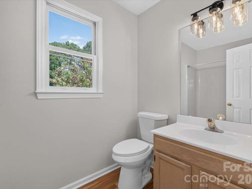 4509 Doves Nest Court, Matthews, NC 28105.  MLS# CAR4423003, YatesRealty ID 50238. 