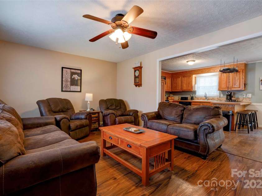 1925 Lafayette Street, Shelby, NC 28152.  MLS# CAR4230814, YatesRealty ID 5024. Living Room