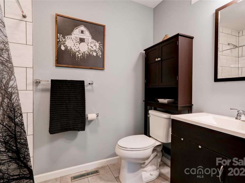 1925 Lafayette Street, Shelby, NC 28152.  MLS# CAR4230814, YatesRealty ID 5024. Primary Bathroom