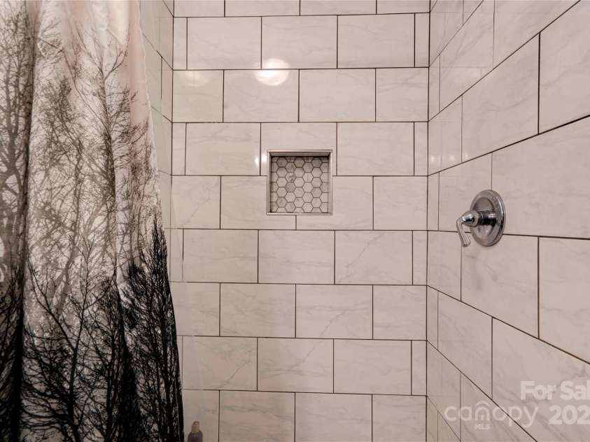 1925 Lafayette Street, Shelby, NC 28152.  MLS# CAR4230814, YatesRealty ID 5024. Primary Bathroom