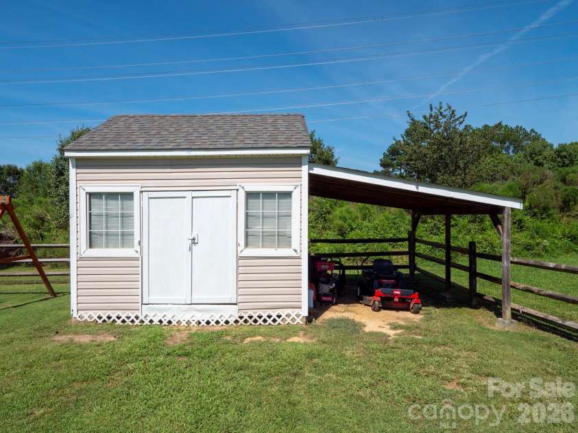 311 Dexter Place, Monroe, NC 28110.  MLS# CAR4422839, YatesRealty ID 50240. 