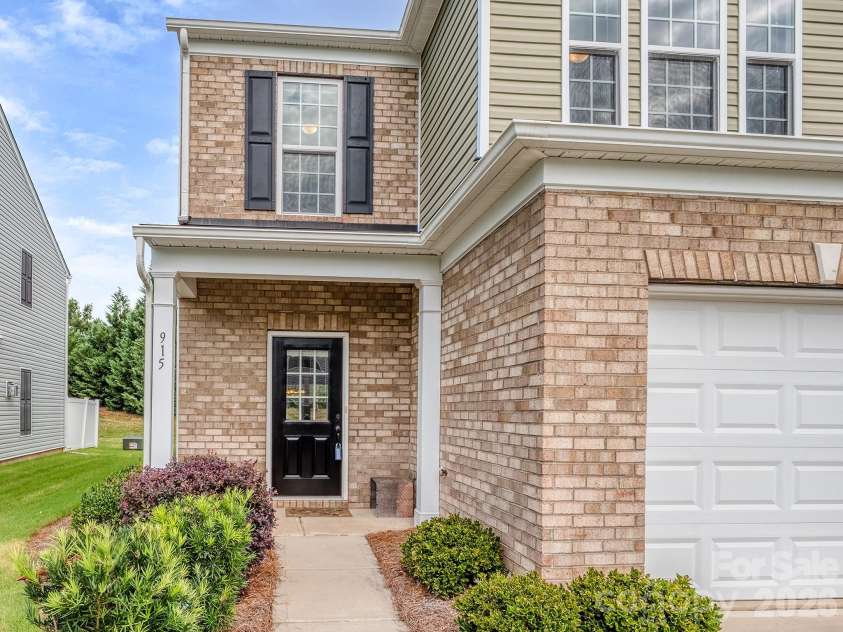 915 Wicawa Road, Fort Mill, SC 29708.  MLS# CAR4423152, YatesRealty ID 50241. 
