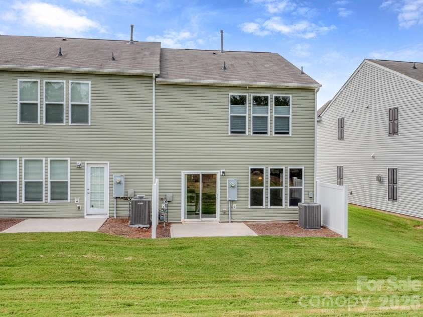 915 Wicawa Road, Fort Mill, SC 29708.  MLS# CAR4423152, YatesRealty ID 50241. 