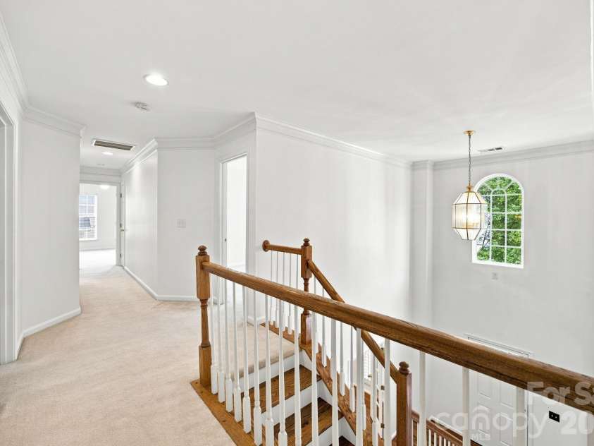 10309 Elven Lane, Charlotte, NC 28269.  MLS# CAR4423186, YatesRealty ID 50243. Upstairs