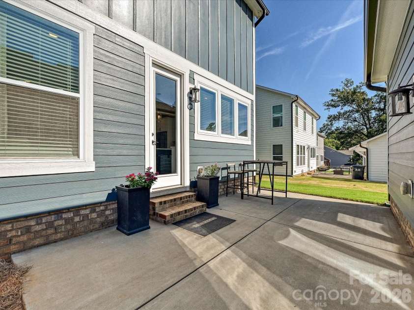 2216 Catalina Avenue, Charlotte, NC 28206.  MLS# CAR4423163, YatesRealty ID 50244. 