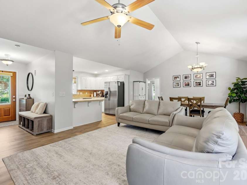 6530 Fly A Way Drive, Denver, NC 28037.  MLS# CAR4423192, YatesRealty ID 50245. 