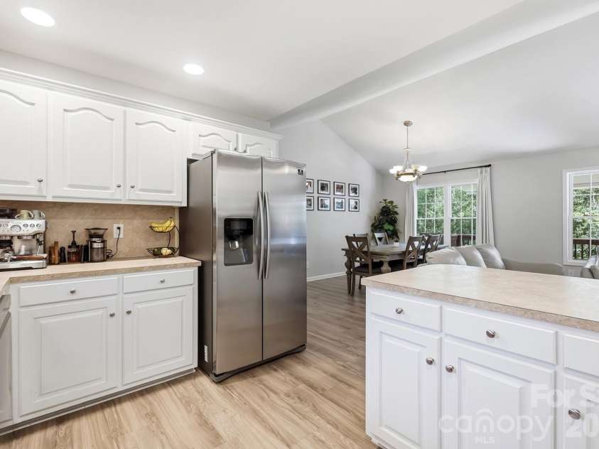 6530 Fly A Way Drive, Denver, NC 28037.  MLS# CAR4423192, YatesRealty ID 50245. 