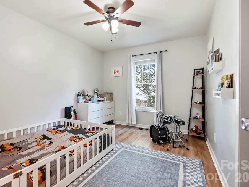 6530 Fly A Way Drive, Denver, NC 28037.  MLS# CAR4423192, YatesRealty ID 50245. 