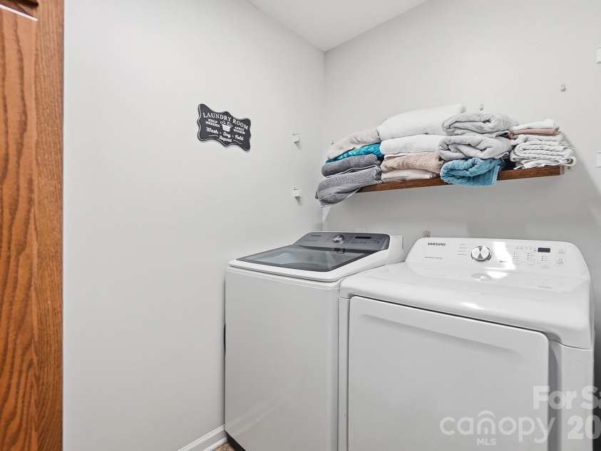 6530 Fly A Way Drive, Denver, NC 28037.  MLS# CAR4423192, YatesRealty ID 50245. 
