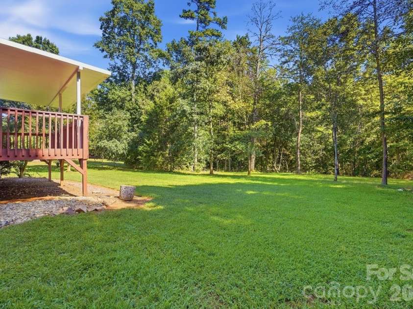 6530 Fly A Way Drive, Denver, NC 28037.  MLS# CAR4423192, YatesRealty ID 50245. 