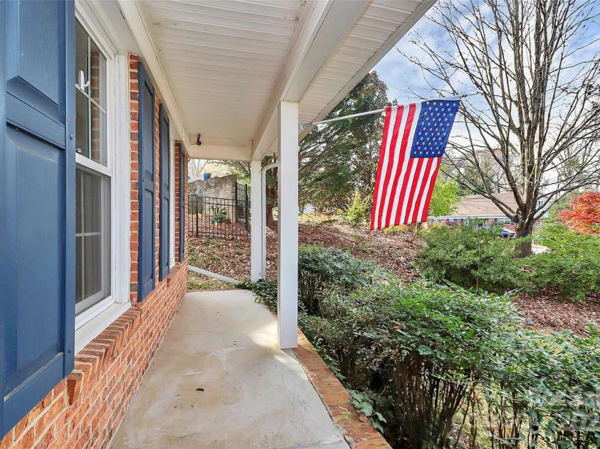 7501 Folger Drive, Charlotte, NC 28226.  MLS# CAR4325075, YatesRealty ID 50246. Front porch