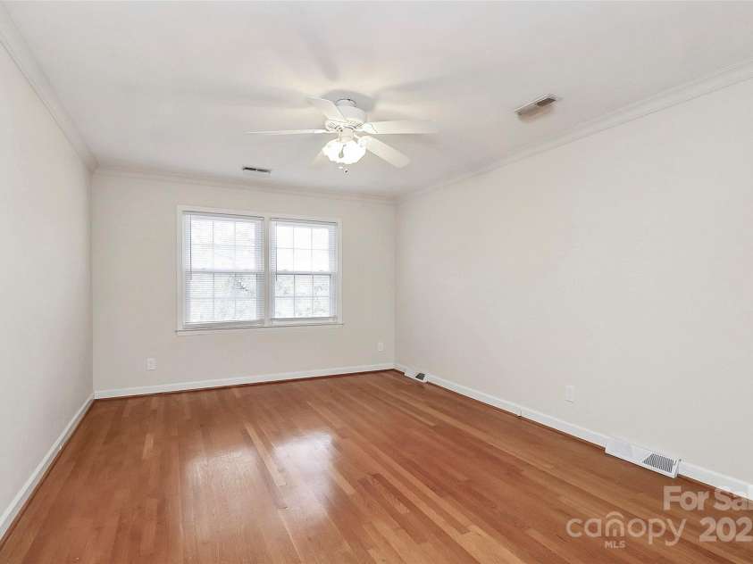 7501 Folger Drive, Charlotte, NC 28226.  MLS# CAR4325075, YatesRealty ID 50246. Spacious primary bedroom