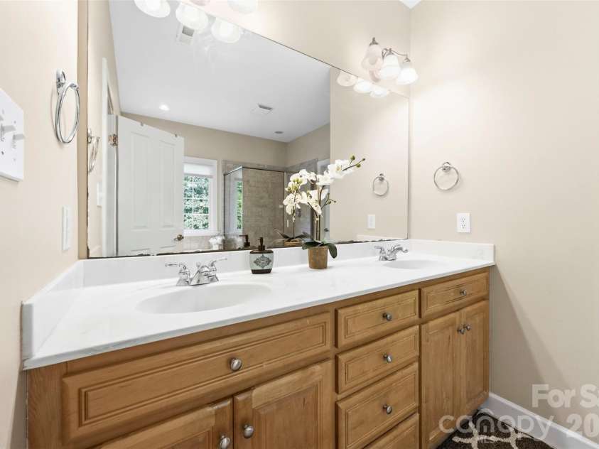 11145 Tradition View Drive, Charlotte, NC 28269.  MLS# CAR4422555, YatesRealty ID 50248. 