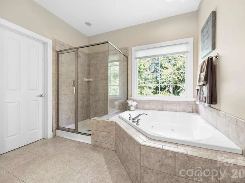 11145 Tradition View Drive, Charlotte, NC 28269.  MLS# CAR4422555, YatesRealty ID 50248. 