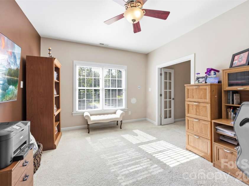 11145 Tradition View Drive, Charlotte, NC 28269.  MLS# CAR4422555, YatesRealty ID 50248. 