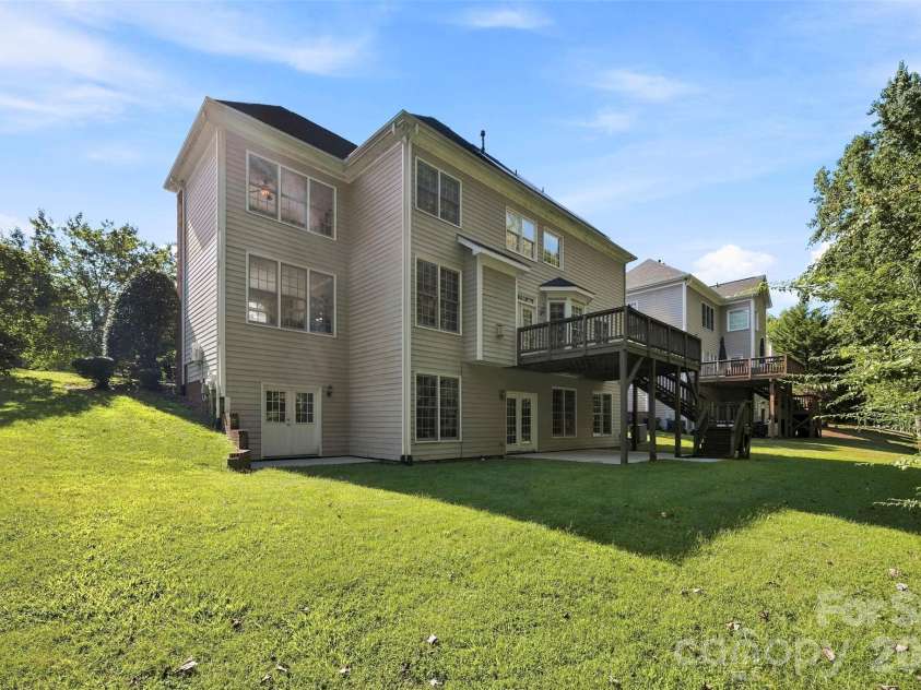 11145 Tradition View Drive, Charlotte, NC 28269.  MLS# CAR4422555, YatesRealty ID 50248. 