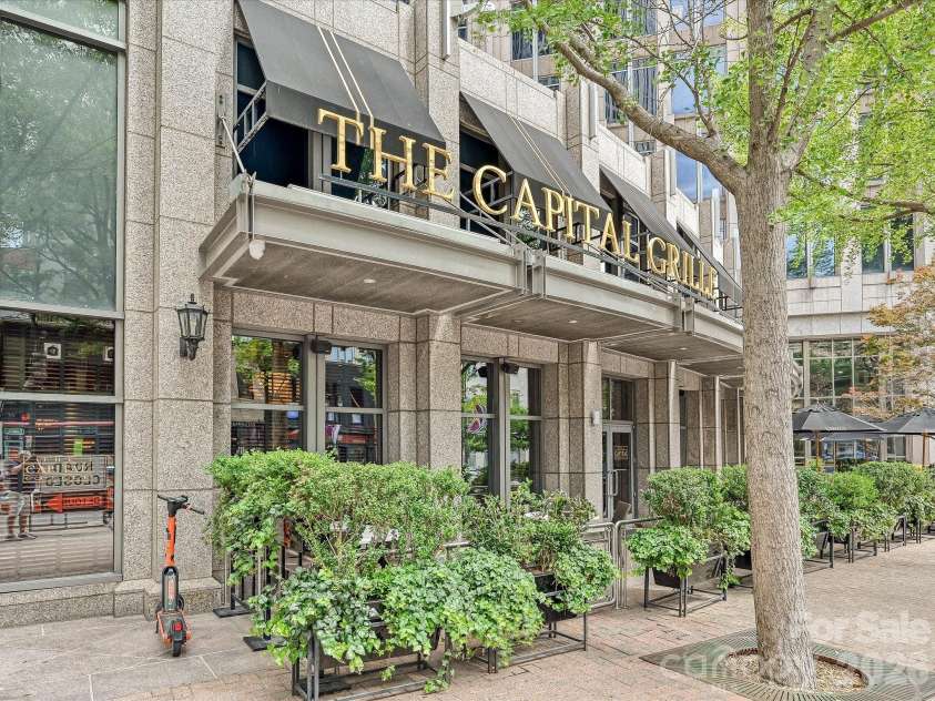 127 Tryon Street, Charlotte, NC 28202.  MLS# CAR4388173, YatesRealty ID 5025. 