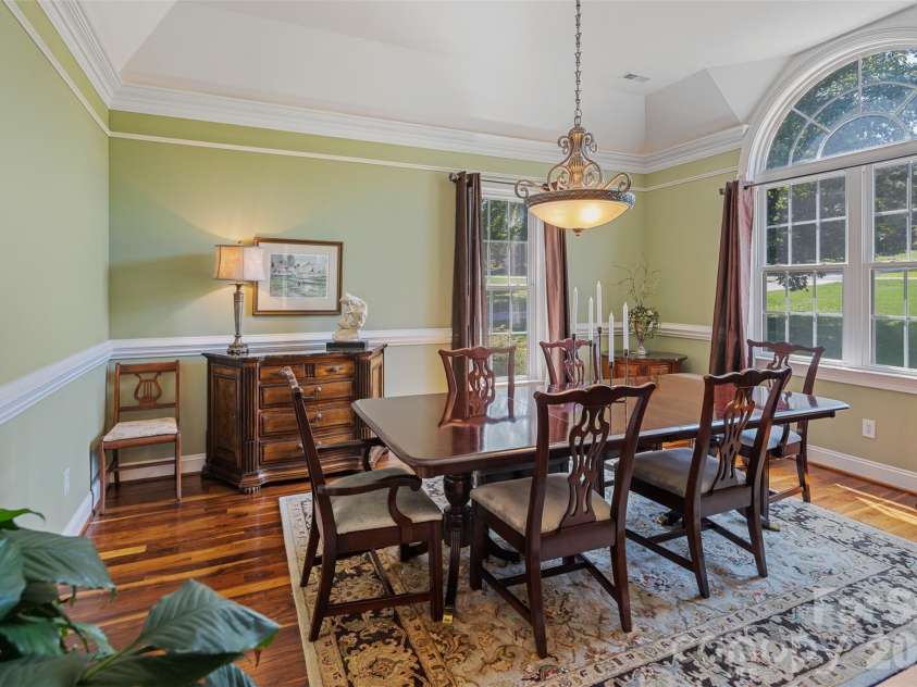 3808 Falling Creek Road, Hickory, NC 28601.  MLS# CAR4405941, YatesRealty ID 50250. 