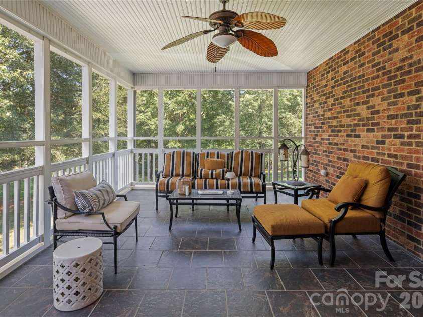 3808 Falling Creek Road, Hickory, NC 28601.  MLS# CAR4405941, YatesRealty ID 50250. 