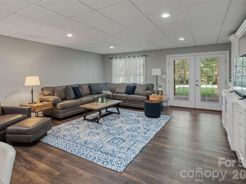 3808 Falling Creek Road, Hickory, NC 28601.  MLS# CAR4405941, YatesRealty ID 50250. 