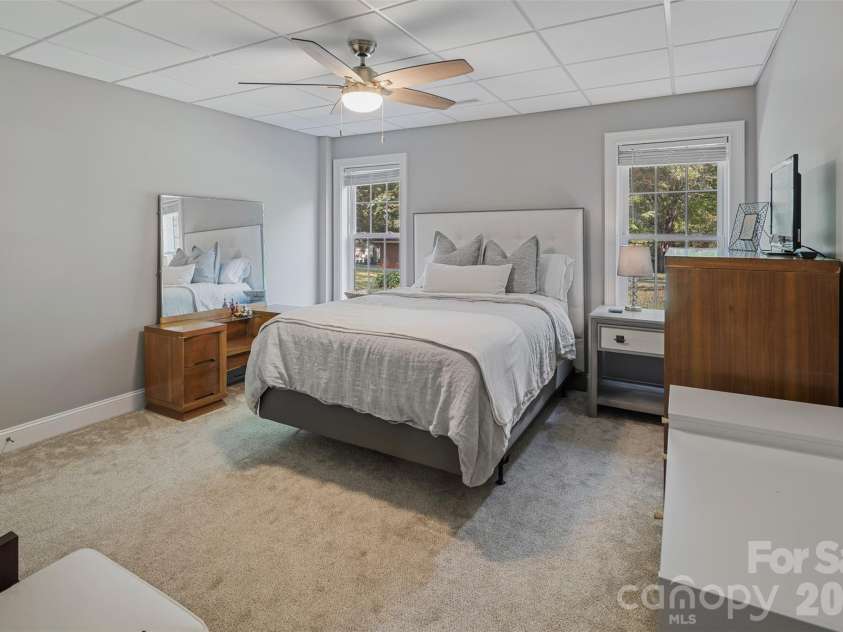 3808 Falling Creek Road, Hickory, NC 28601.  MLS# CAR4405941, YatesRealty ID 50250. 