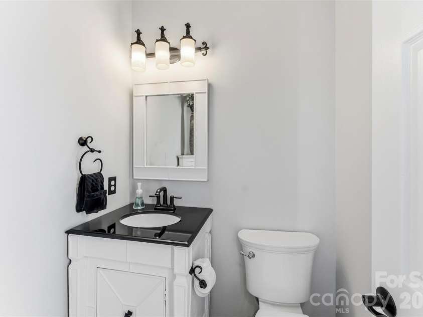 1224 Rachel Anne Drive, Belmont, NC 28012.  MLS# CAR4423272, YatesRealty ID 50252. 