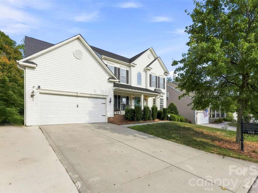 1224 Rachel Anne Drive, Belmont, NC 28012.  MLS# CAR4423272, YatesRealty ID 50252. 