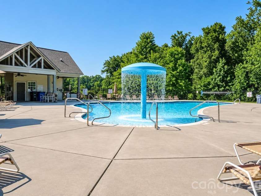 1224 Rachel Anne Drive, Belmont, NC 28012.  MLS# CAR4423272, YatesRealty ID 50252. 