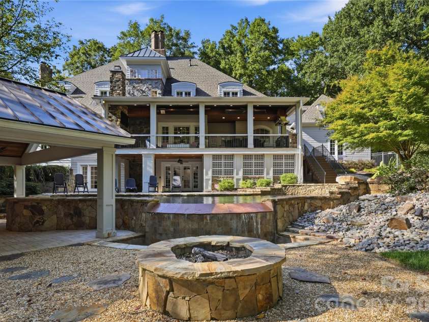 6239 Sharon Hills Road, Charlotte, NC 28210.  MLS# CAR4423022, YatesRealty ID 50254. Fire Pit Lounge