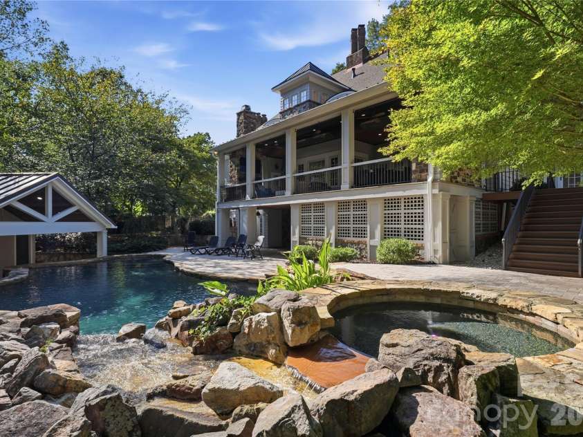 6239 Sharon Hills Road, Charlotte, NC 28210.  MLS# CAR4423022, YatesRealty ID 50254. Grotto-Style Spa